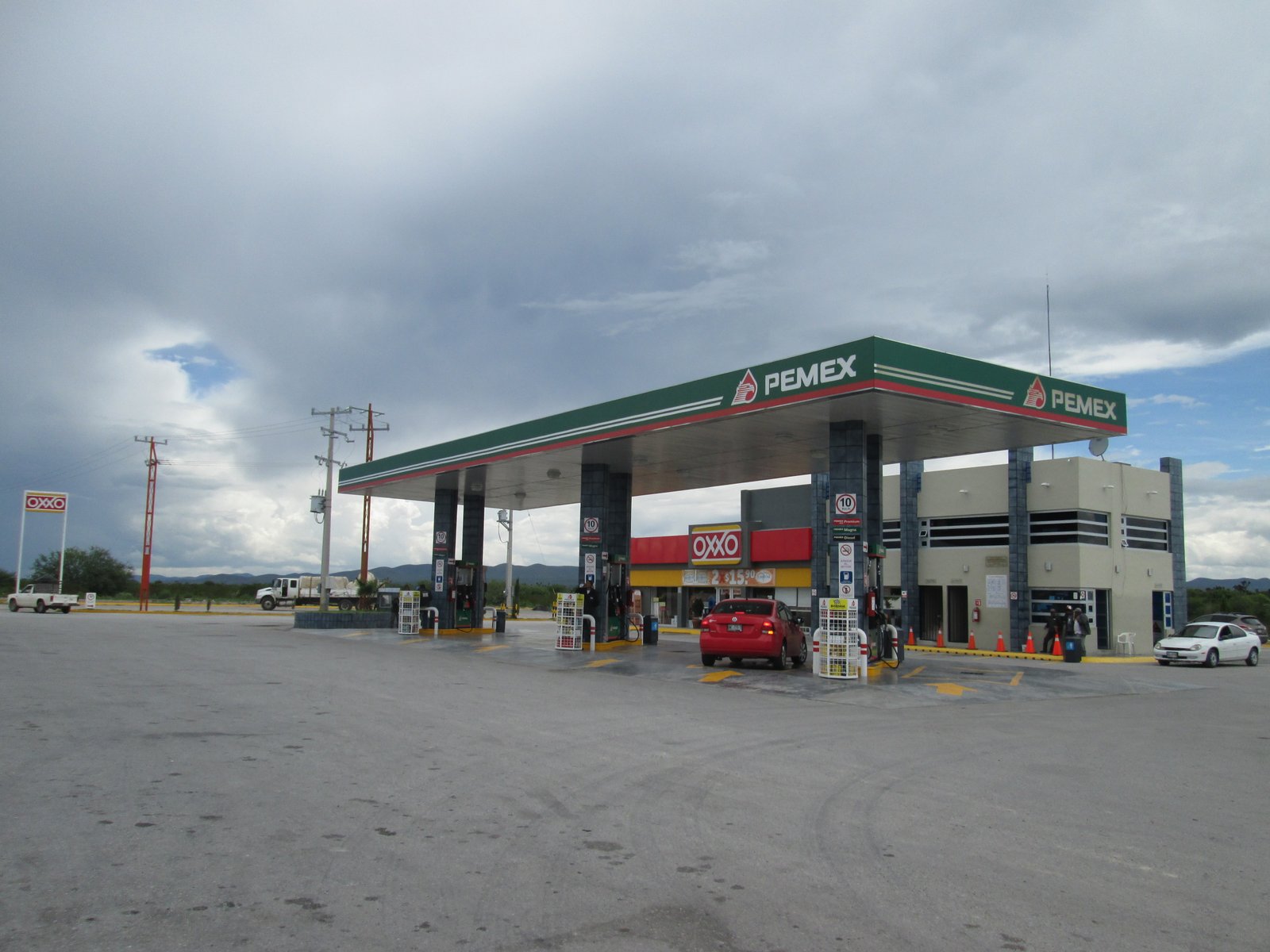 SHCP anuncian aumento de precio de combustibles entre el 15 y 20% en Enero