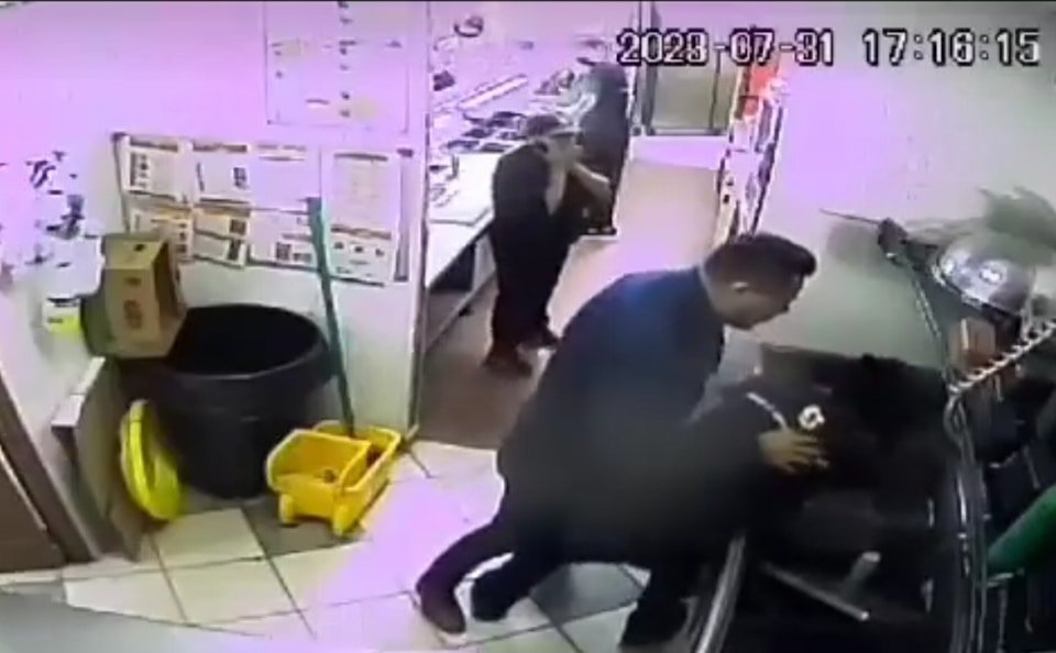 GOBIERNO ESTATAL BRINDA APOYO A JOVEN TRABAJADOR AGREDIDO POR SUJETO