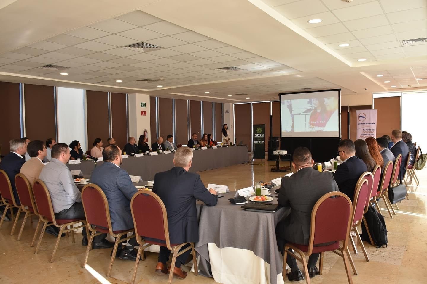 DESPEGA LA CONFIANZA DEL SECTOR AUTOMOTRIZ EN SAN LUIS POTOSÍ: SEDECO