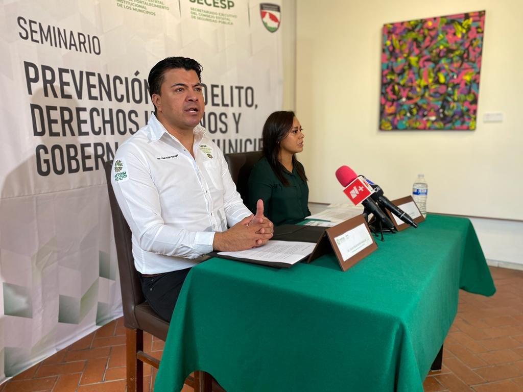 GOBIERNO DEL ESTADO LLEVA SEMINARIO MUNICIPAL AL ALTIPLANO POTOSINO