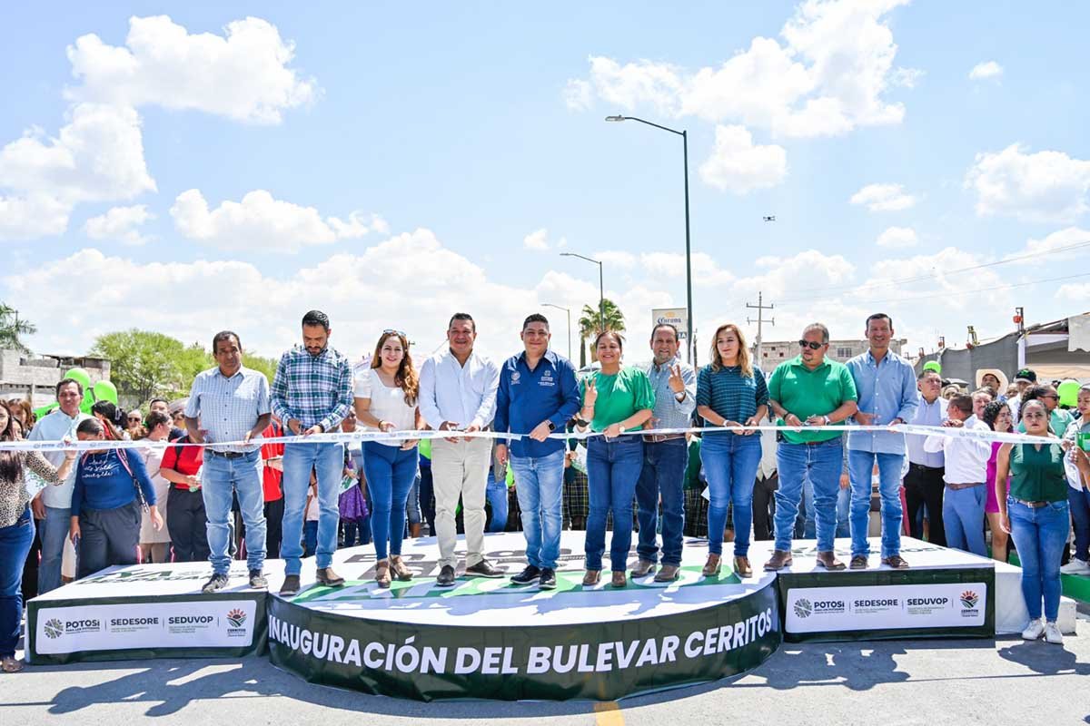 RICARDO GALLARDO ENTREGA A CERRITENSES NUEVO BULEVAR