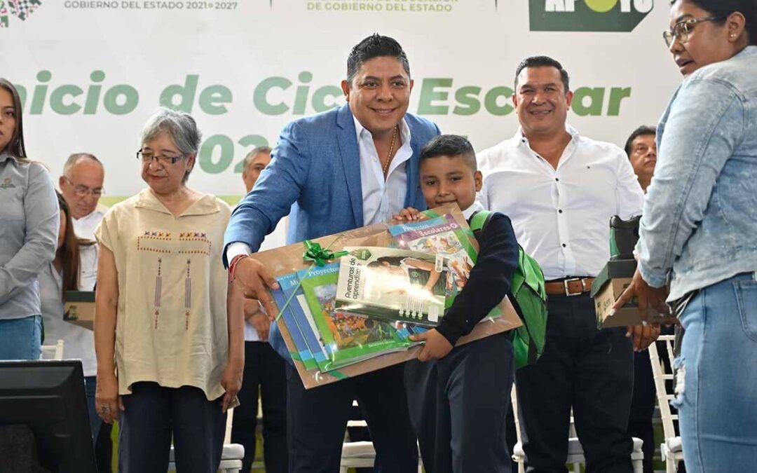 GOBERNADOR RICARDO GALLARDO INAUGURA CICLO ESCOLAR 2024-2025