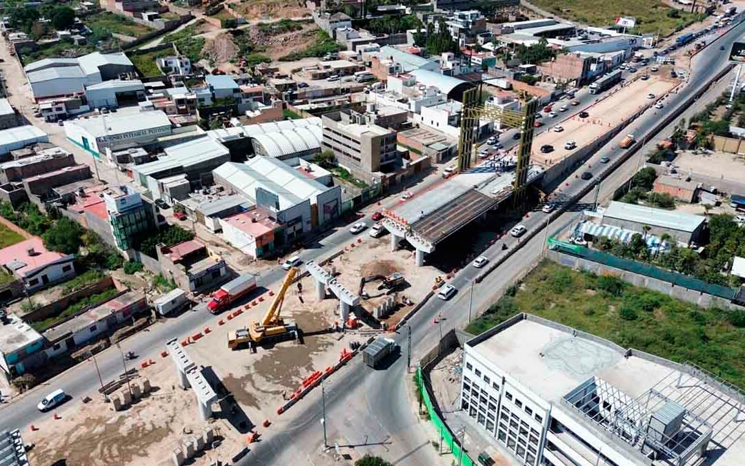 CONTINÚA MONTAJE DE TRABES EN PROYECTO DE PUENTE CORONEL ROMERO