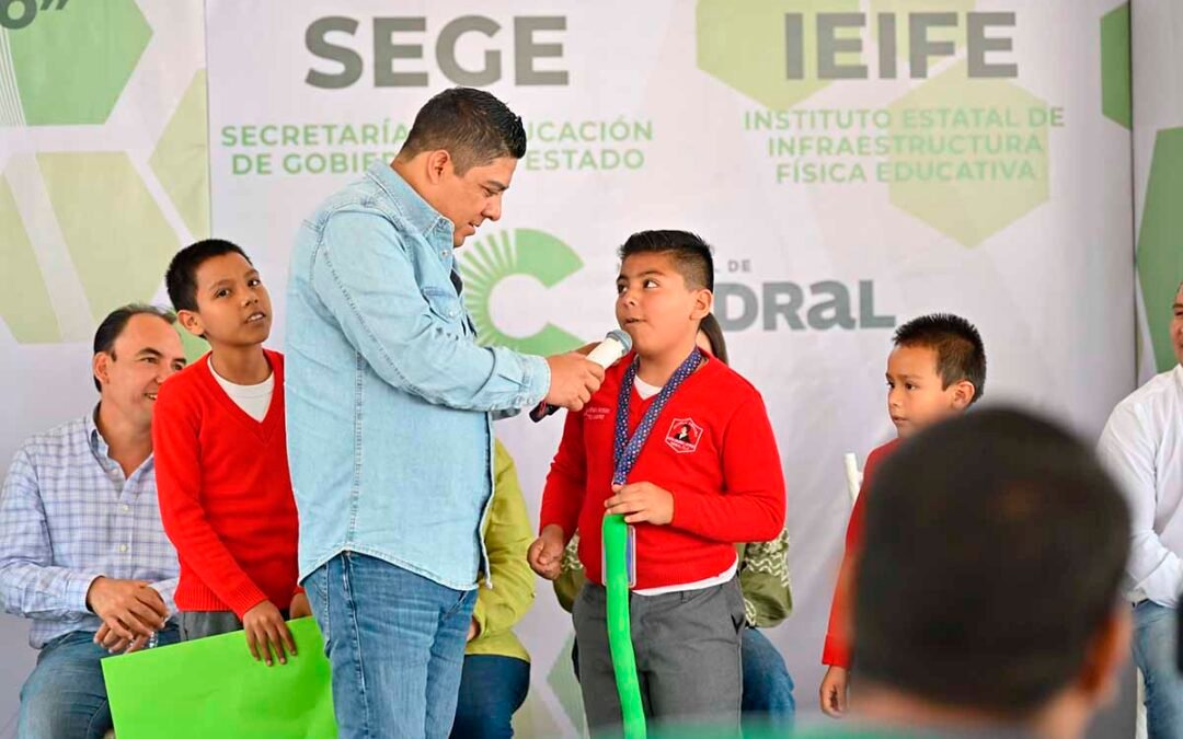 ARRANCA RICARDO GALLARDO RENOVACIÓN DE ESCUELA PRIMARIA EN CEDRAL