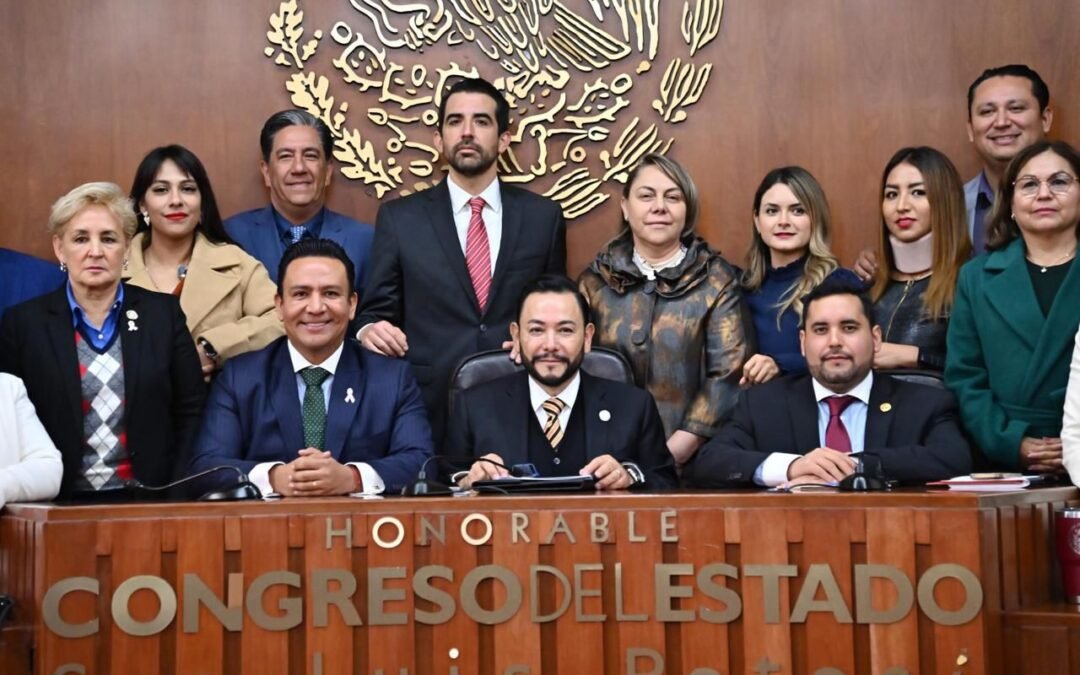 DESTACA SGG DESARROLLO POLÍTICO, ECONÓMICO Y SOCIAL EN COMPARECENCIA ANTE EL LEGISLATIVO