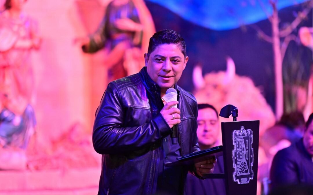 RICARDO GALLARDO INAUGURA VILLA NAVIDEÑA, ÁRBOL Y NACIMIENTO MONUMENTAL