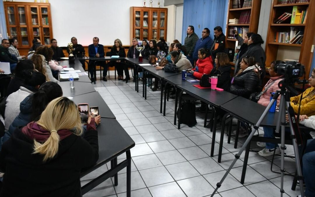 EJECUTIVO ESTATAL LOGRA ACUERDOS CON COMUNIDAD EDUCATIVA