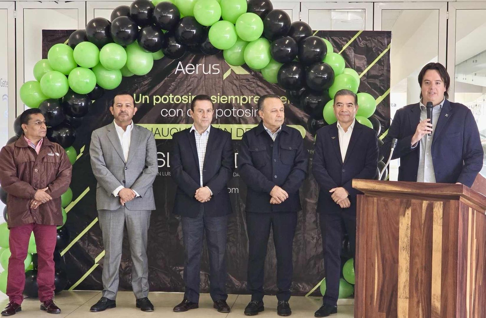 100325 12498, PARTICIPA GOBIERNO DEL ESTADO, EN INAUGURACIÓN DE NUEVO VUELO A CIUDAD DE MÉXICO (1)