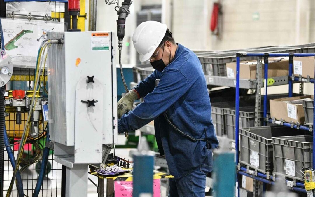 POTOSINOS Y POTOSINAS, LOS MAS CHAMBEADORES DEL PAÍS: INEGI