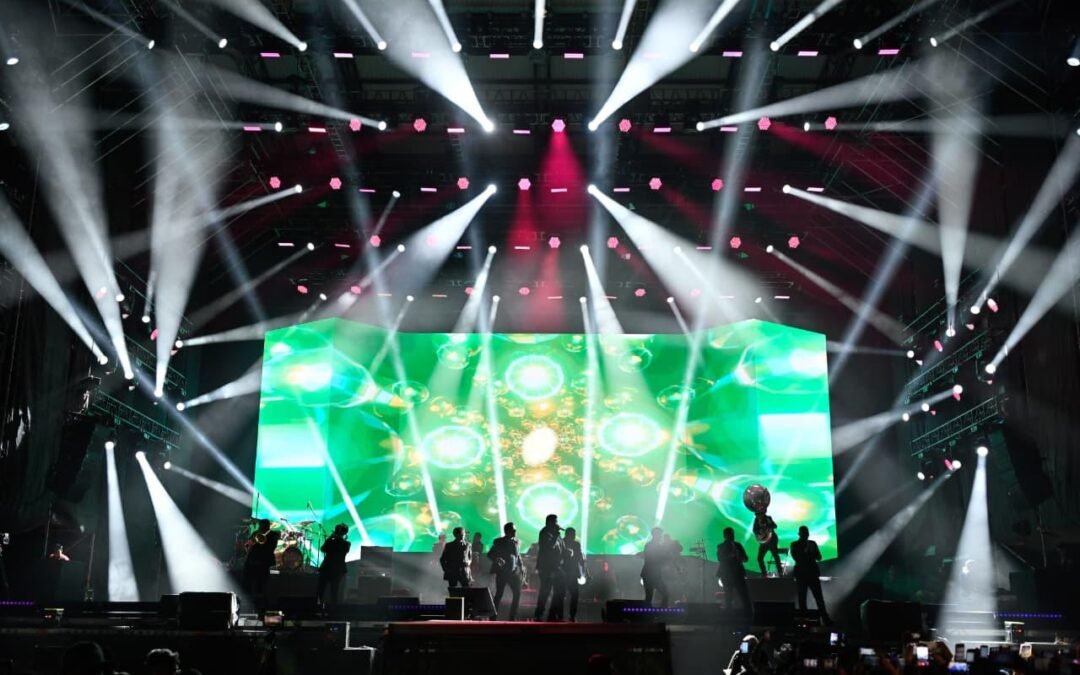 DOS CARNALES Y MÚSICA REGIONAL SE CORONAN EN FENAPO 2025