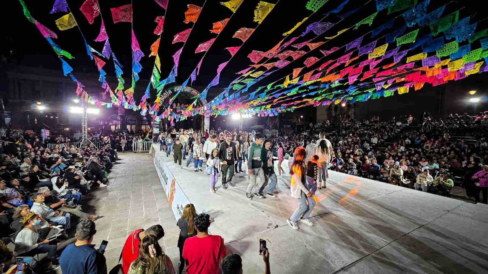 271025 15112, XANTOLO ILUMINA SAN LUIS CON UN CIERRE LLENO DE VIDA Y TRADICIÓN (2) (1)