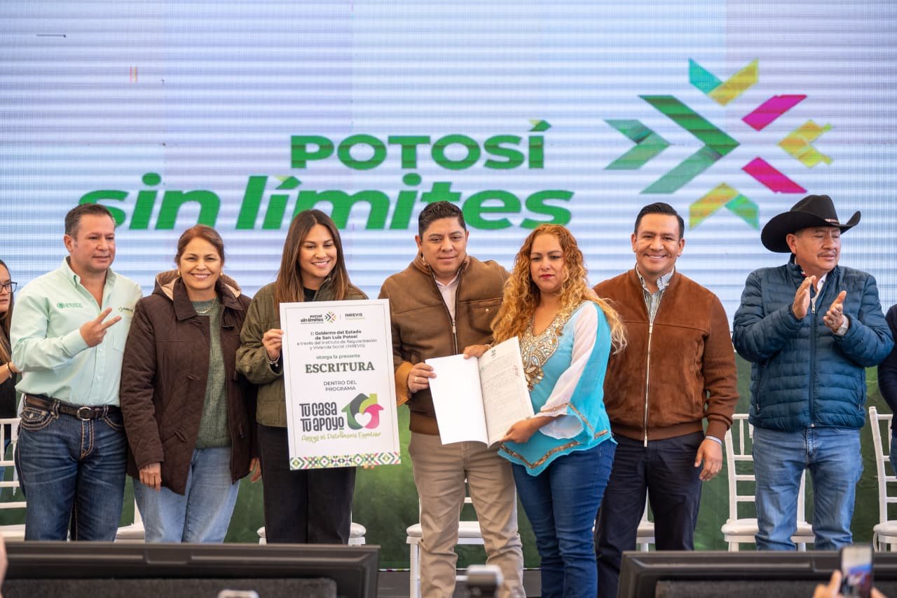 111125 15290, RICARDO GALLARDO LLEVA MEJORAS URBANAS Y CERTIDUMBRE PATRIMONIAL A CEDRAL (2)