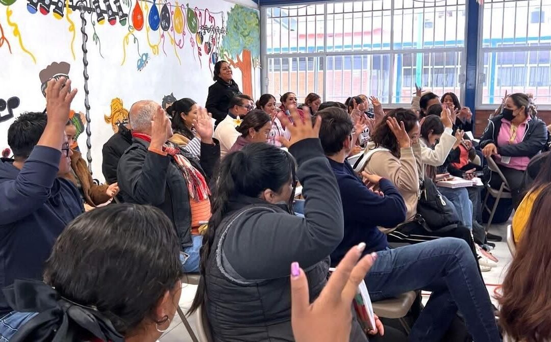 GOBIERNO ESTATAL PROMUEVE ENSEÑANZA DE LENGUA DE SEÑAS MEXICANA