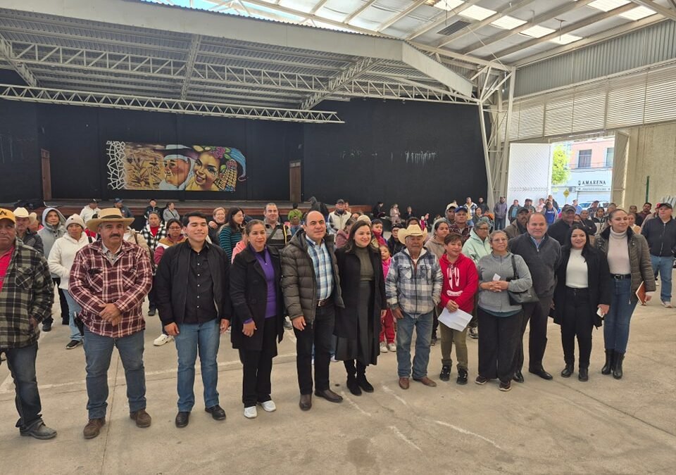 ENTREGA DE TINACOS Y CALENTADORES SOLARES POR PARTE DEL MUNICIPIO DE MATEHUALA Y LA CONGREGACIÓN MARIANA TRINITARIA