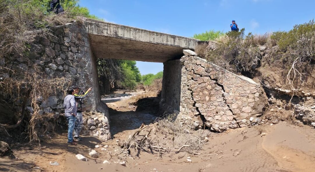 GOBIERNO ESTATAL REVISA DAÑOS EN PUENTE CLAVE DEL ALTIPLANO