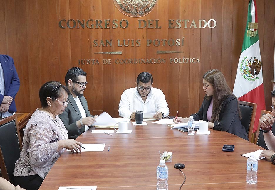CONGRESO ANALIZA SOLICITUDES DE CREDITO DE VANEGAS Y OTROS 5 AYUNTAMIENTOS